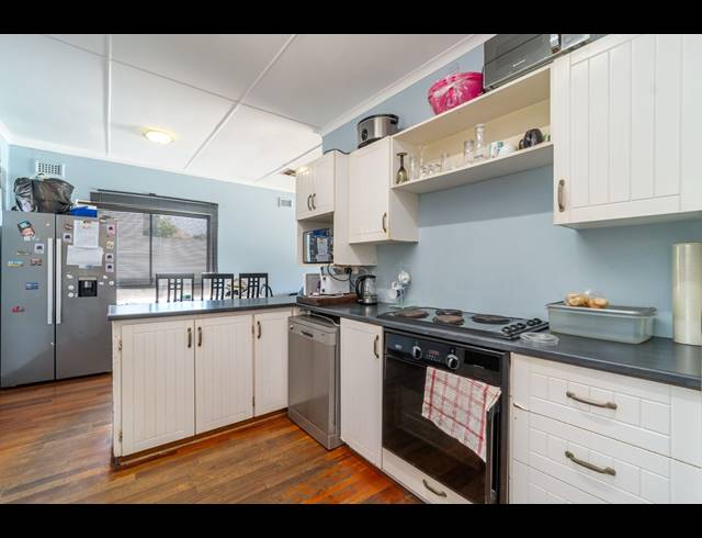 3 BEDROOM HOUSE FOR SALE IN BLUFF